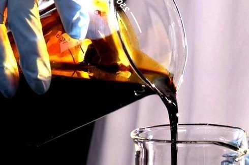 Как делают печное топливо темное  - фото